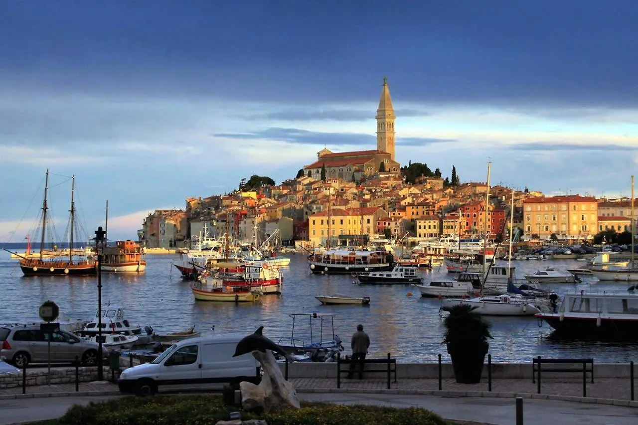 Holiday House With A Parking Space Rovinj - 21993 Croatia